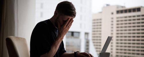 Great resignation: Mental health topics contributed to the wave of quitting in the US, shows CSH study (c) Shutterstock