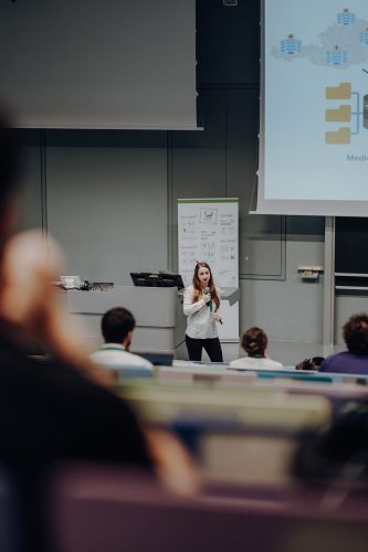 Complexity Science Hub researcher Elma Dervic Wins Life Sciences Research Award 2024 © ÖGMBT